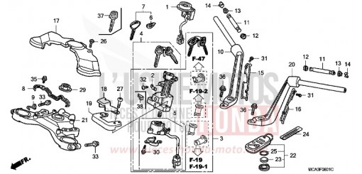 TUYAU DE GUIDON/PONT SUPERIEUR (GL1800A5) (GL18006/7/8) GL1800A5 de 2005